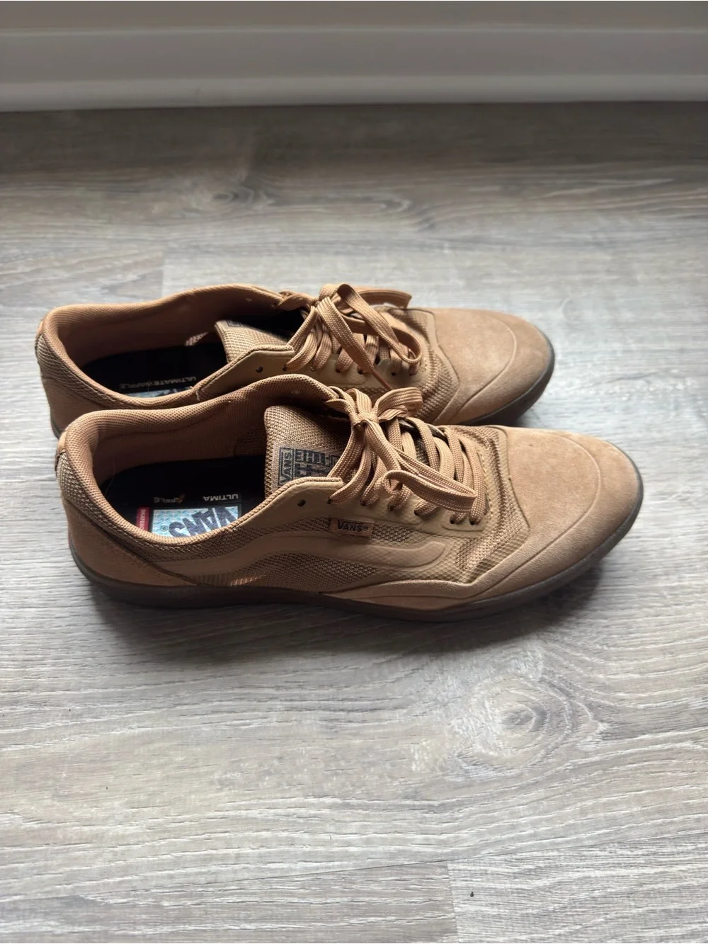 Vans Men's Brown Suede Low-Top Sneakers